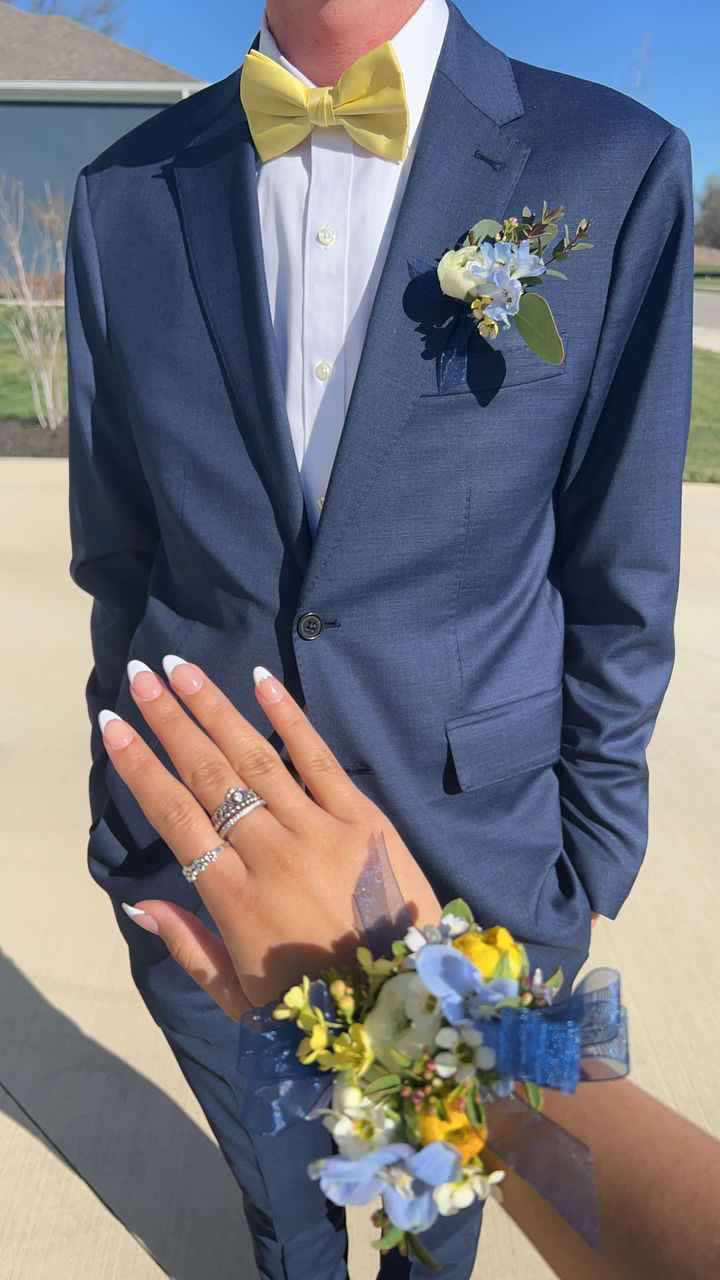 HOCO Boutonnière + Corsage DUO