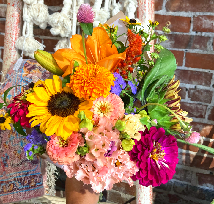 Summer flowers Lee's Summit Florist Workshop Kansas City Flower Arranging