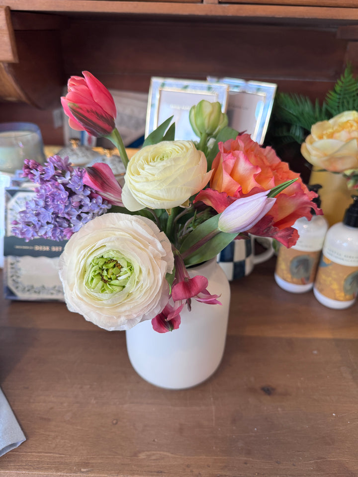 Easter table arrangement flowers Lee's Summit